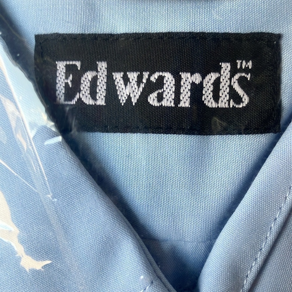 Edwards: Light Blue Long Sleeve Buttom down shirt- L (neck 16-16.5) - Picture 2 of 16